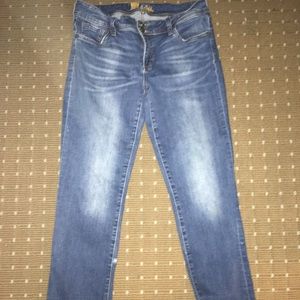 Women’s Straight Leg Jeans Size 10